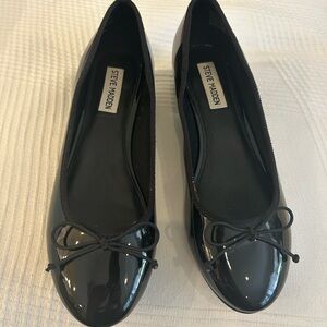 Steve Madden Patent Leather Low Block Hees with Bow